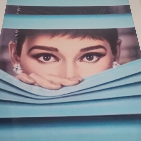 AUDREY HEPBURN BREAKFAST AT TIFFANY'S 8.5x11 ULTRA PREMIUM GLOSSY REPRINT POSTER - Picture 5 of 7
